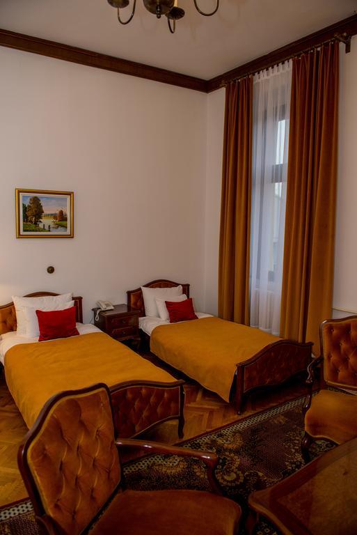 Hotel Grand فاليفو المظهر الخارجي الصورة
