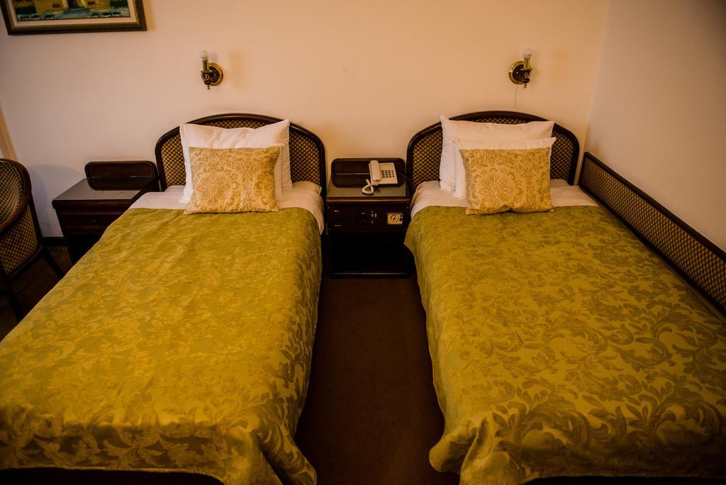 Hotel Grand فاليفو المظهر الخارجي الصورة