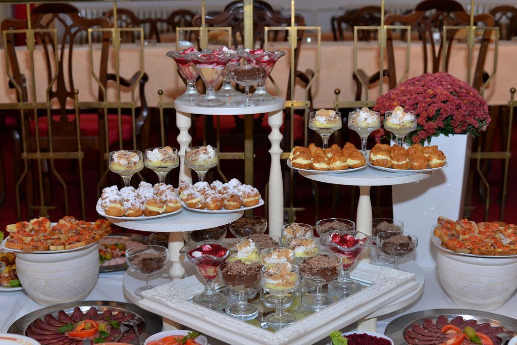 Hotel Grand فاليفو المظهر الخارجي الصورة